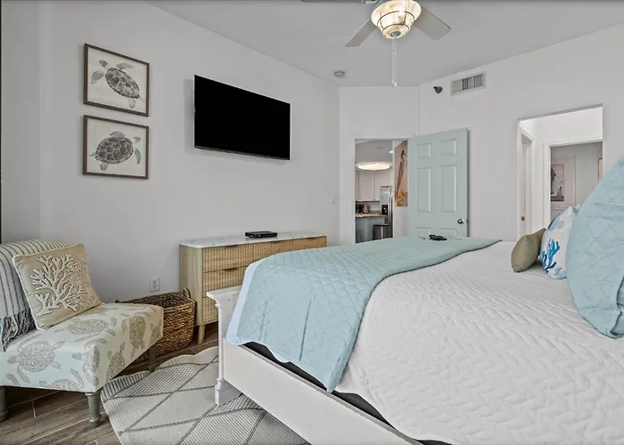 Apartment Lighthouse #807 Beachfront *