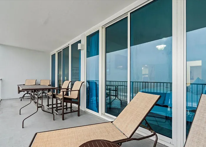 Lighthouse #807 Beachfront